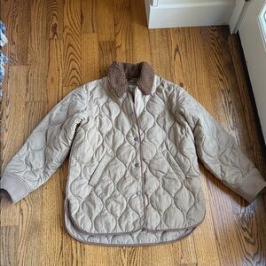 New! Alex Mill Quilted jacket with detachable Brown Sherpa Collar- small